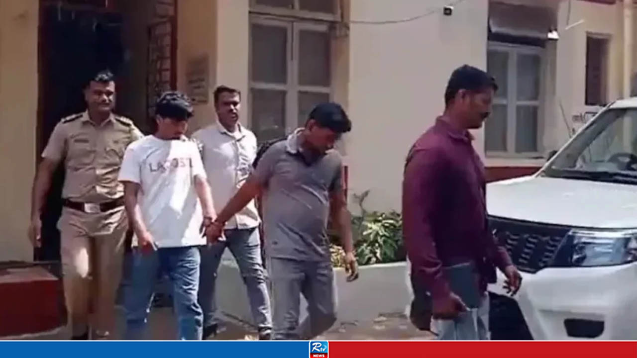 চাচার সোনা চুরি করে গাড়ি কিনে উদ্বোধনে তাকেই ডাকলেন ভাতিজা