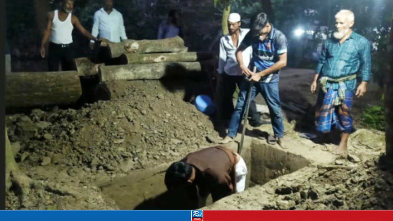 জমি নিয়ে বিরোধে পারিবারিক কবরস্থানে ঠাঁই পেলো না বৃদ্ধের মরদেহ
