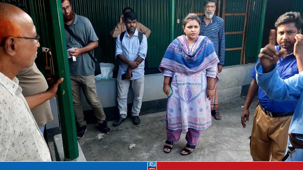 ১৯০০ কেজি সরকারি চাল জব্দ, ‘মাশুল’ গুনলেন ১১ ব্যবসায়ী