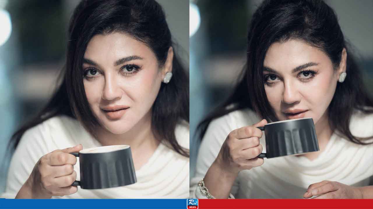 কফির দাওয়াত দিয়ে জয়া বললেন—‘বিলটা নিজের, সঙ্গটা আমার’