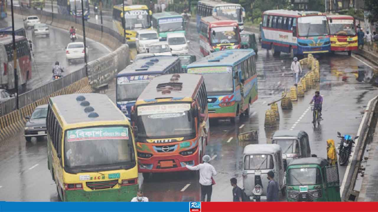 ঢাকায় কমে যাচ্ছে বাসের রুট, ৯৮ থেকে হচ্ছে ৩২