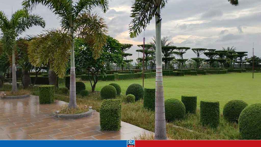 বিশ্বমঞ্চে চমক দেখাচ্ছে গাজীপুরের পোশাক খাত